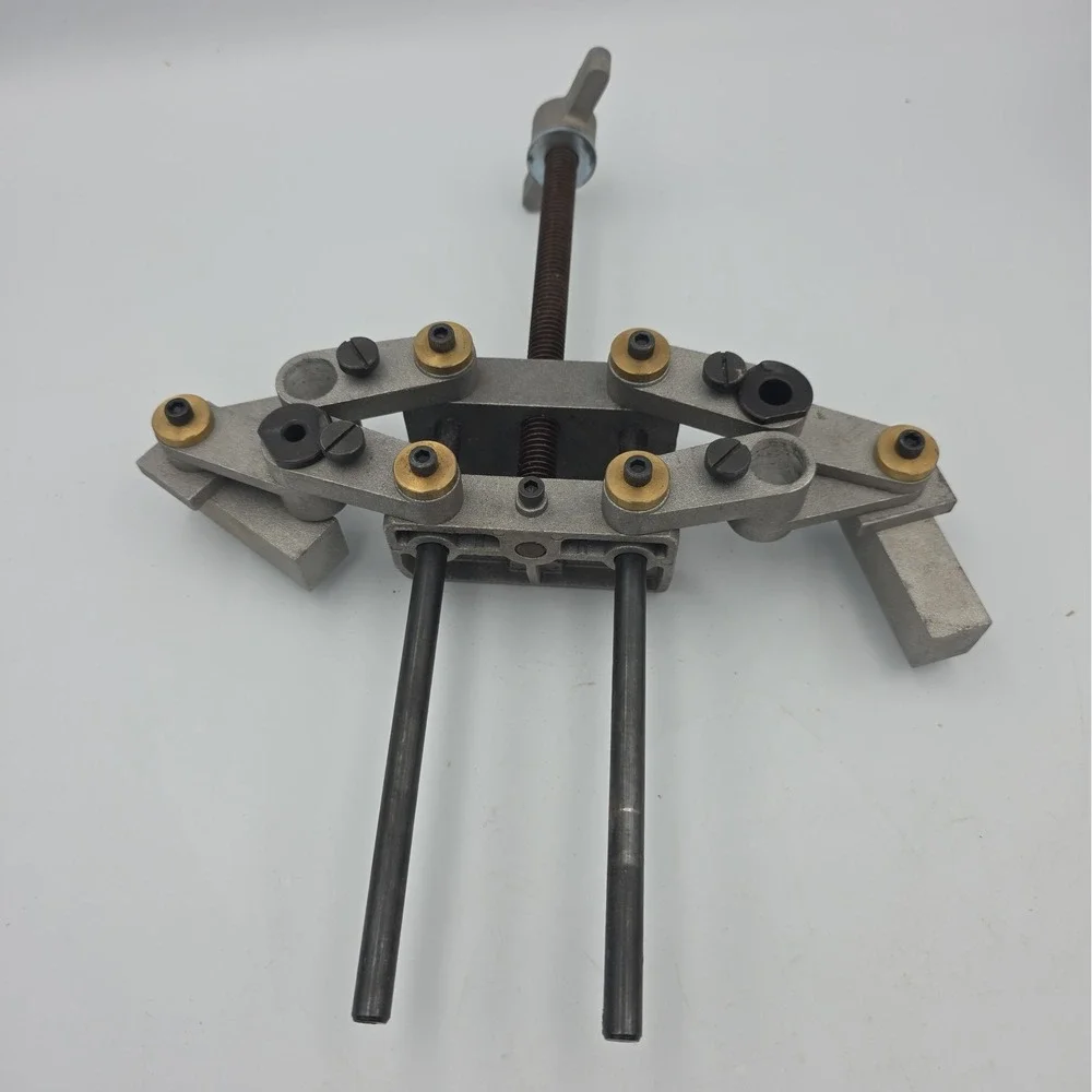 LEICHTUNG double edge